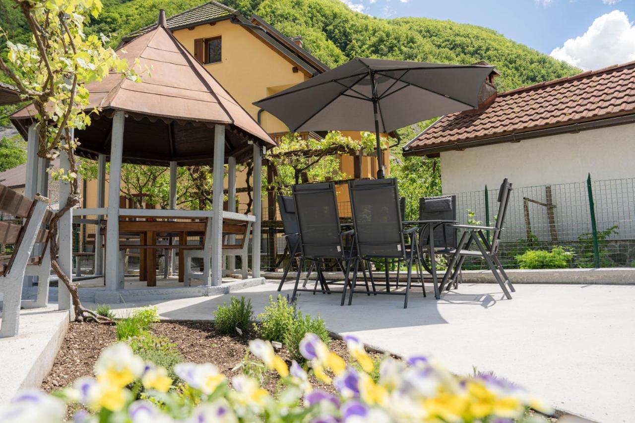 Relax House Soca Guest House Bovec Exterior photo